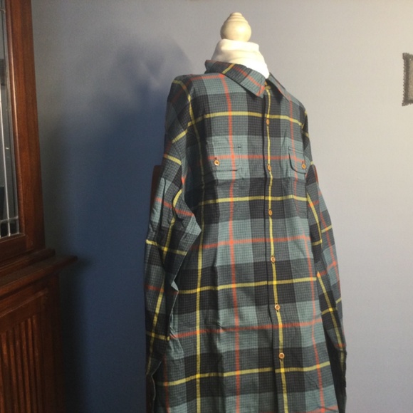 L.L. Bean Signature Mens Slim Fit Shirt. New In packaging - Picture 10 of 16